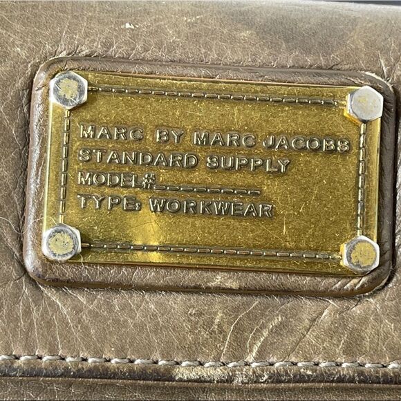 Marc by Marc Jacobs Wallet - Picture 4 of 8